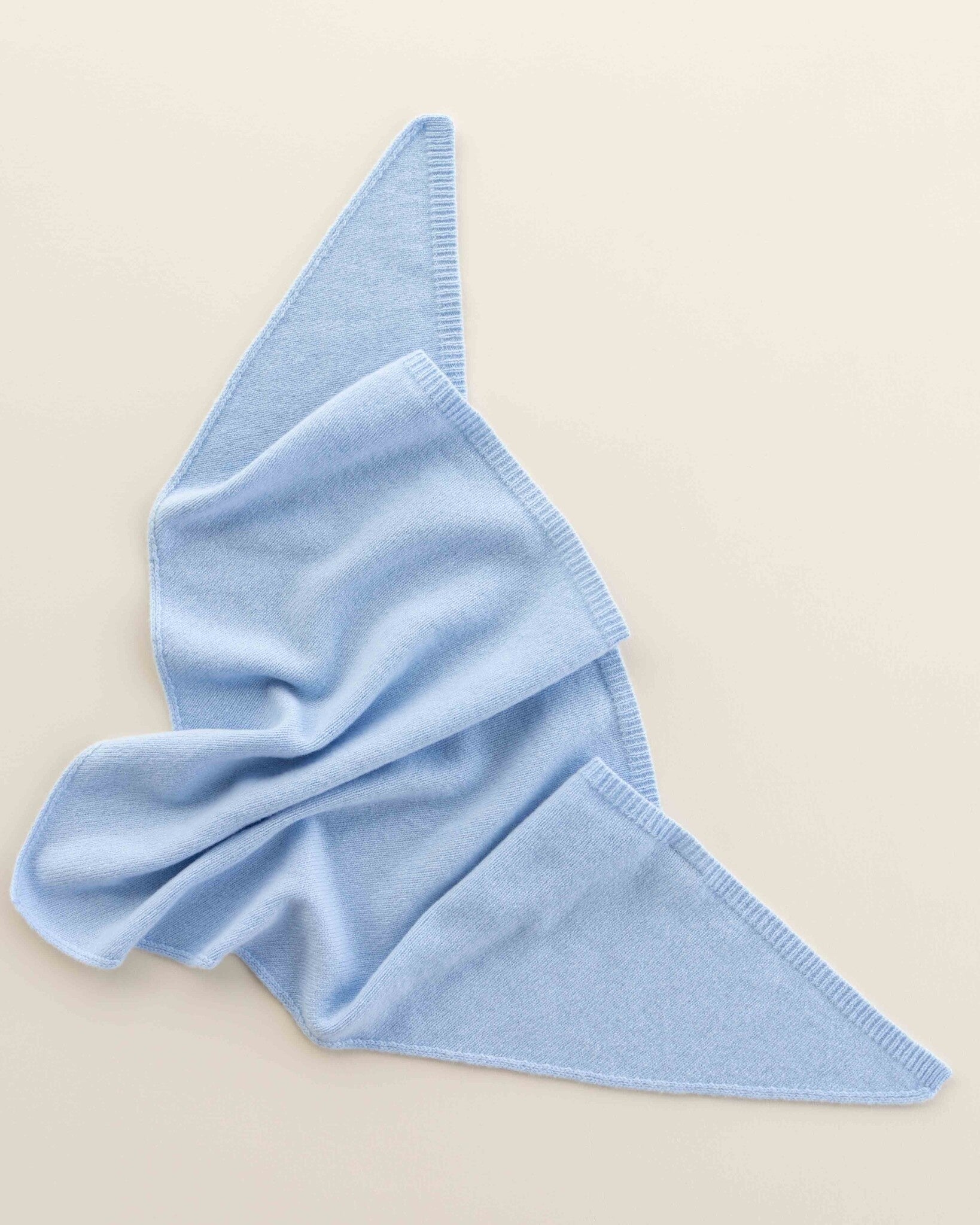 merino-wollen-sjaal-lilly-blue