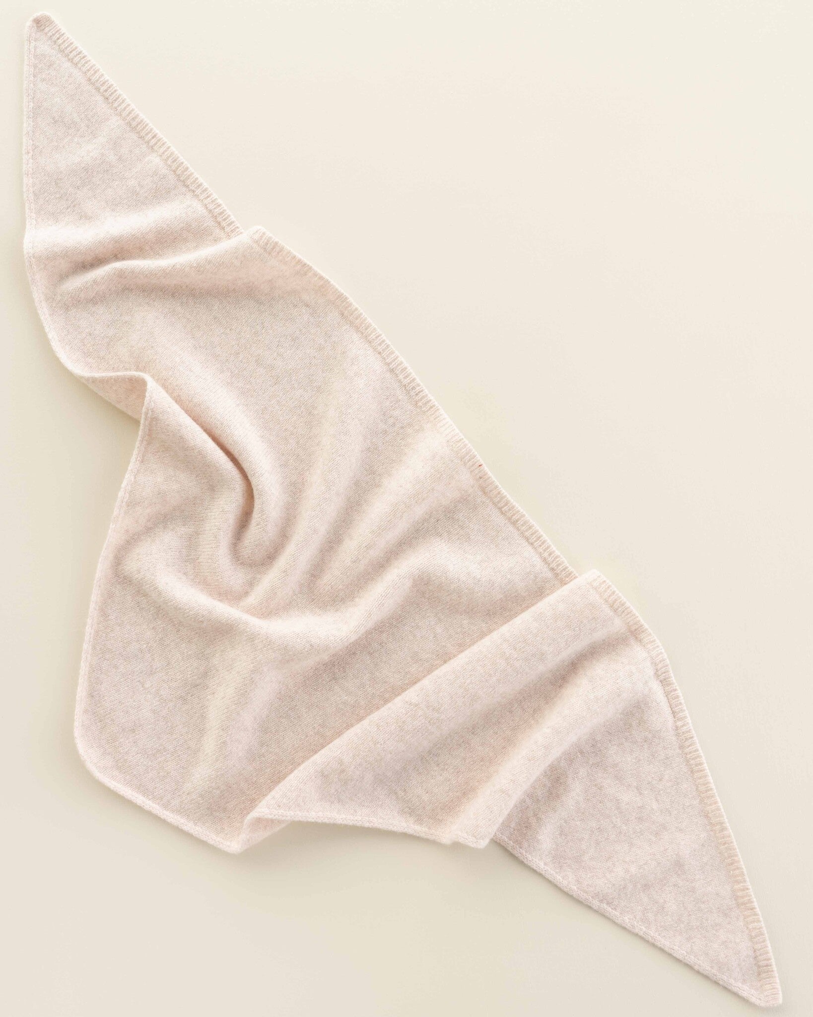 merino-wollen-sjaal-lilly-maca-2