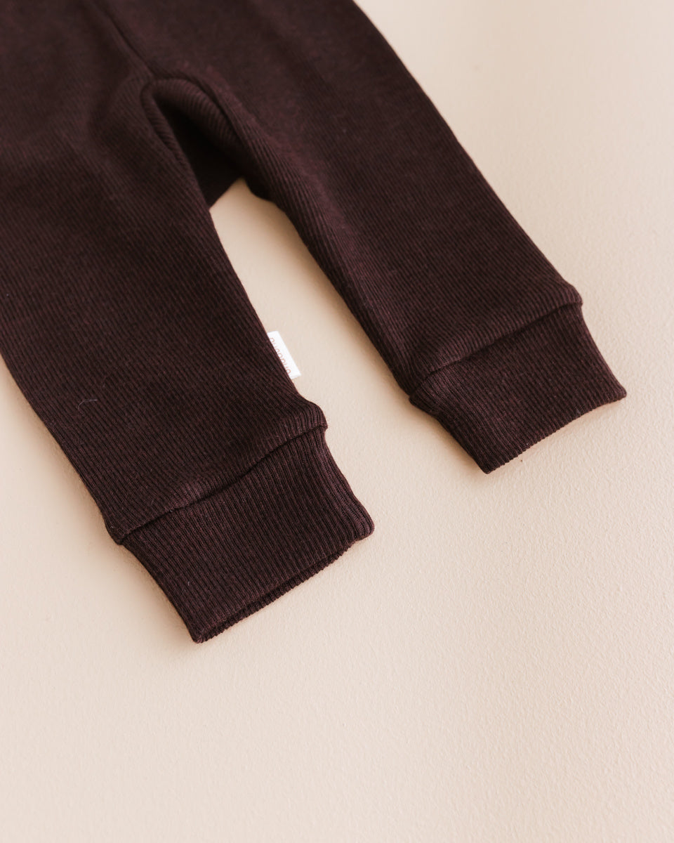 Unaduna wollen baby legging kladdkaka bruin