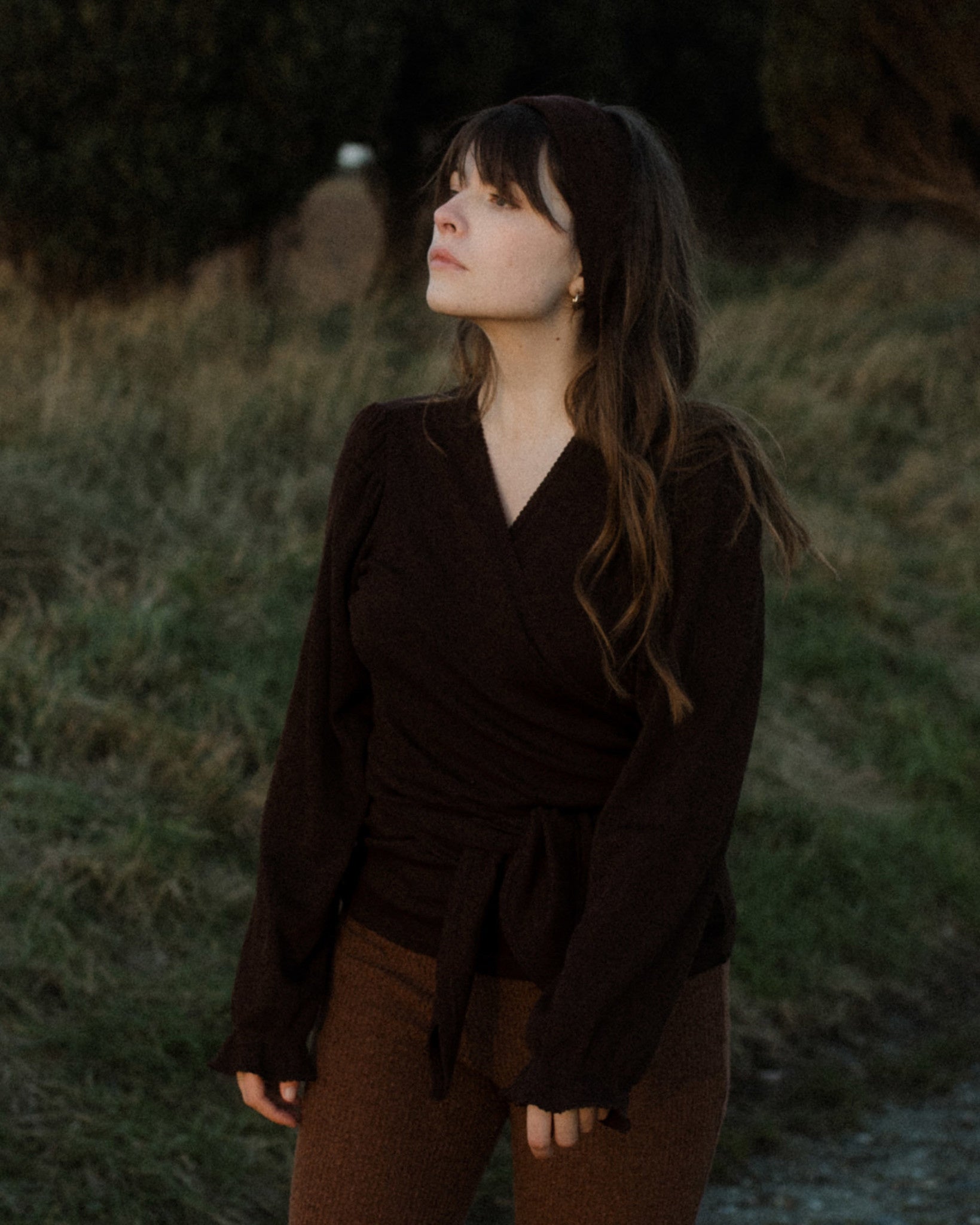 unaduna-wrap-arond-blouse-wool-dark-brown-kladdkak