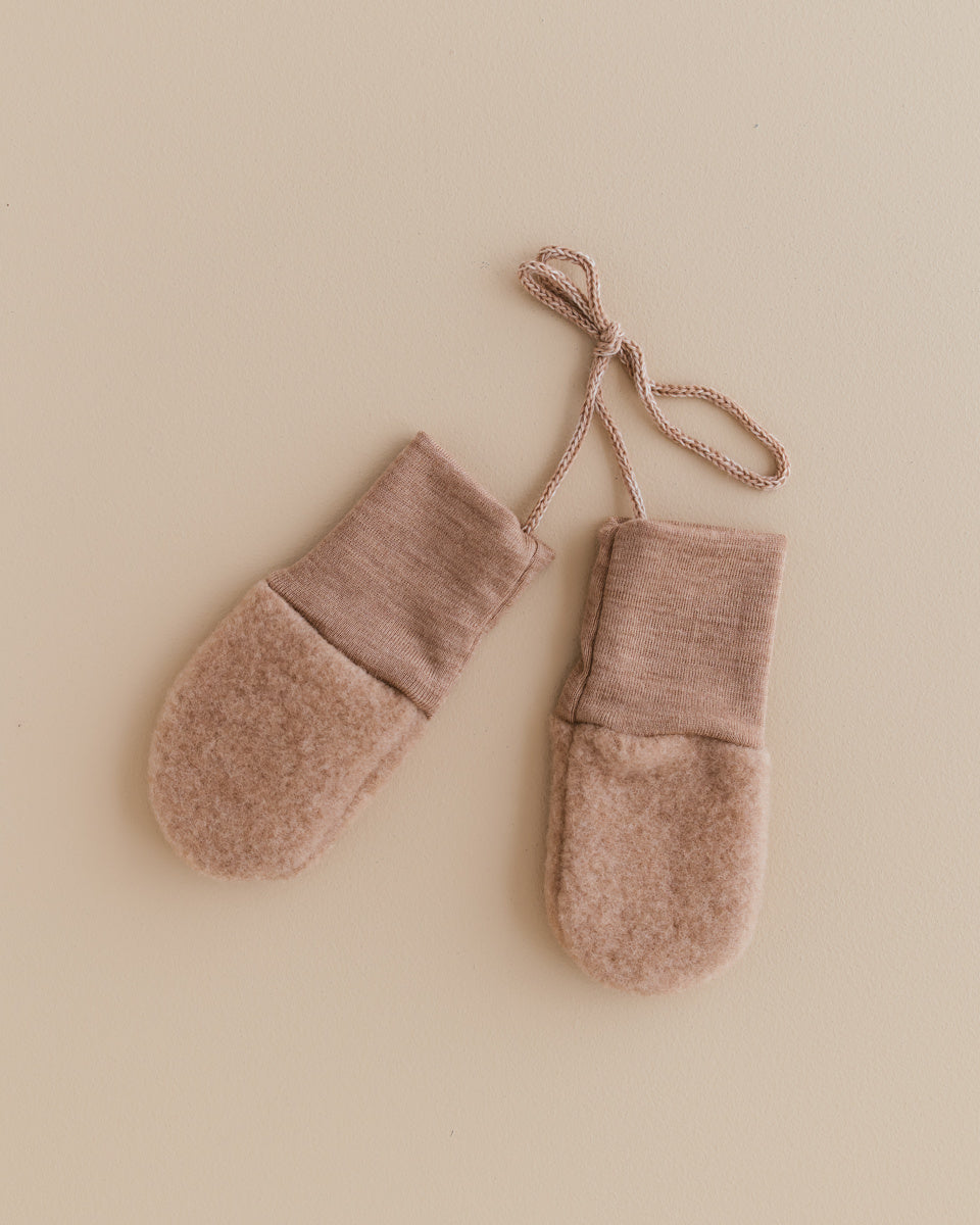 unaduna-x-engel-wantjes-van-wol-fleece-semla